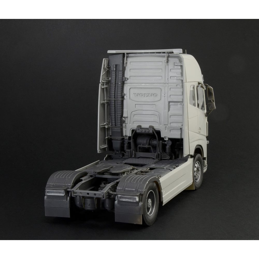 イタレリ 1/24 ボルボ FH4 グローブトロッター XL - プラモデル通販専門店【ホビコレ】｜飛行機・車・鉄道模型・完成品販売